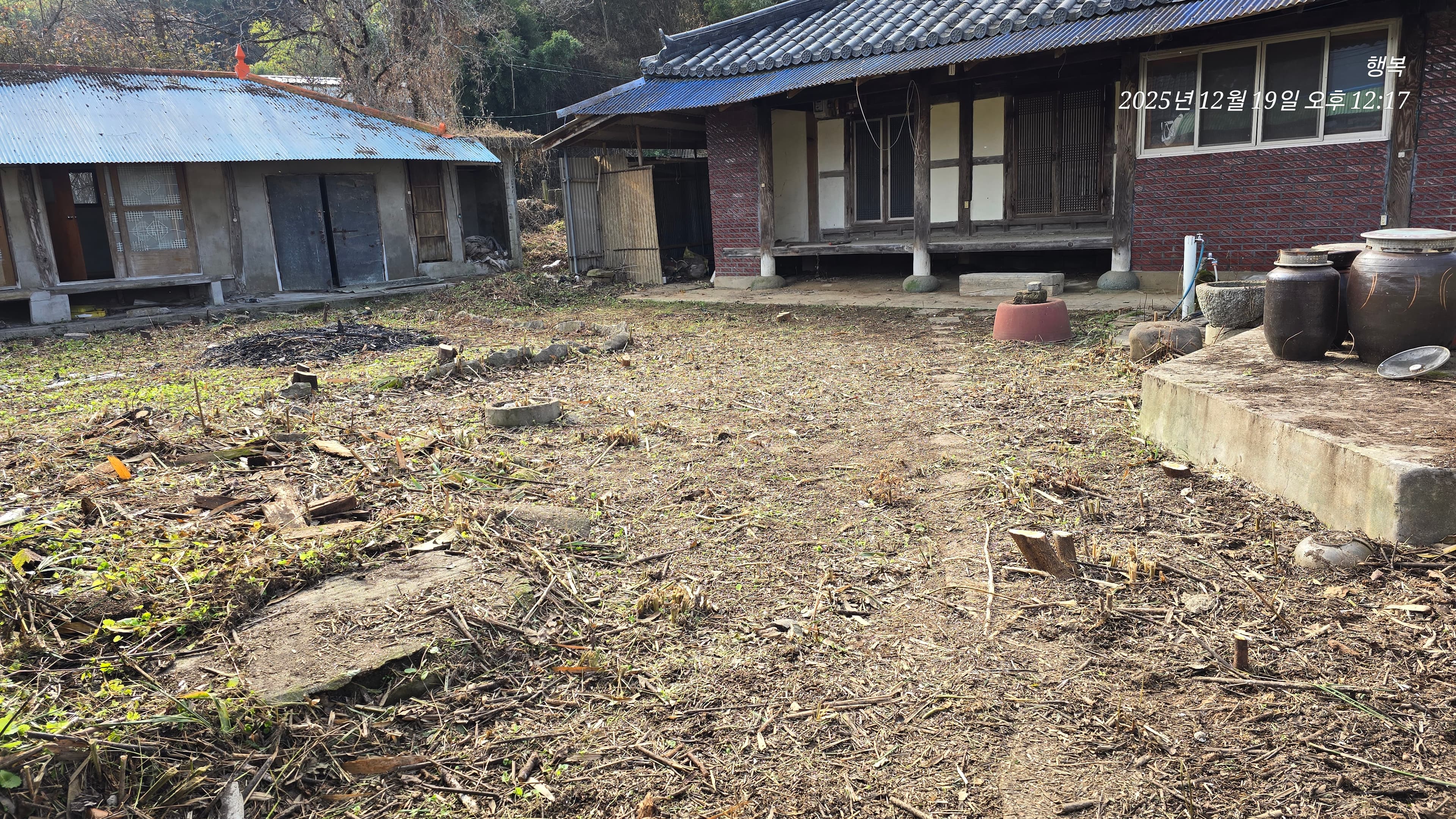Rural House in Damyang