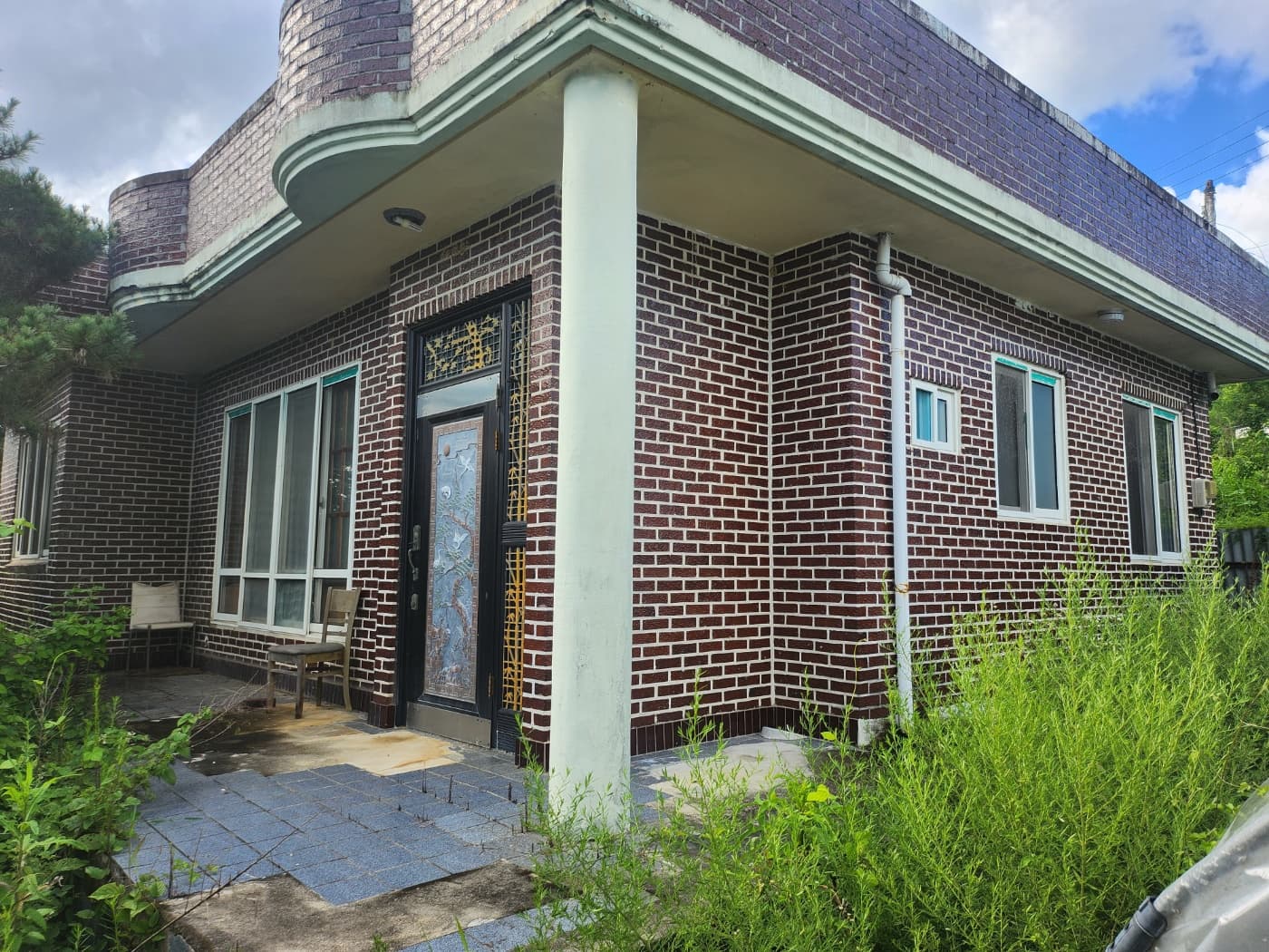 Detached House in Jecheon