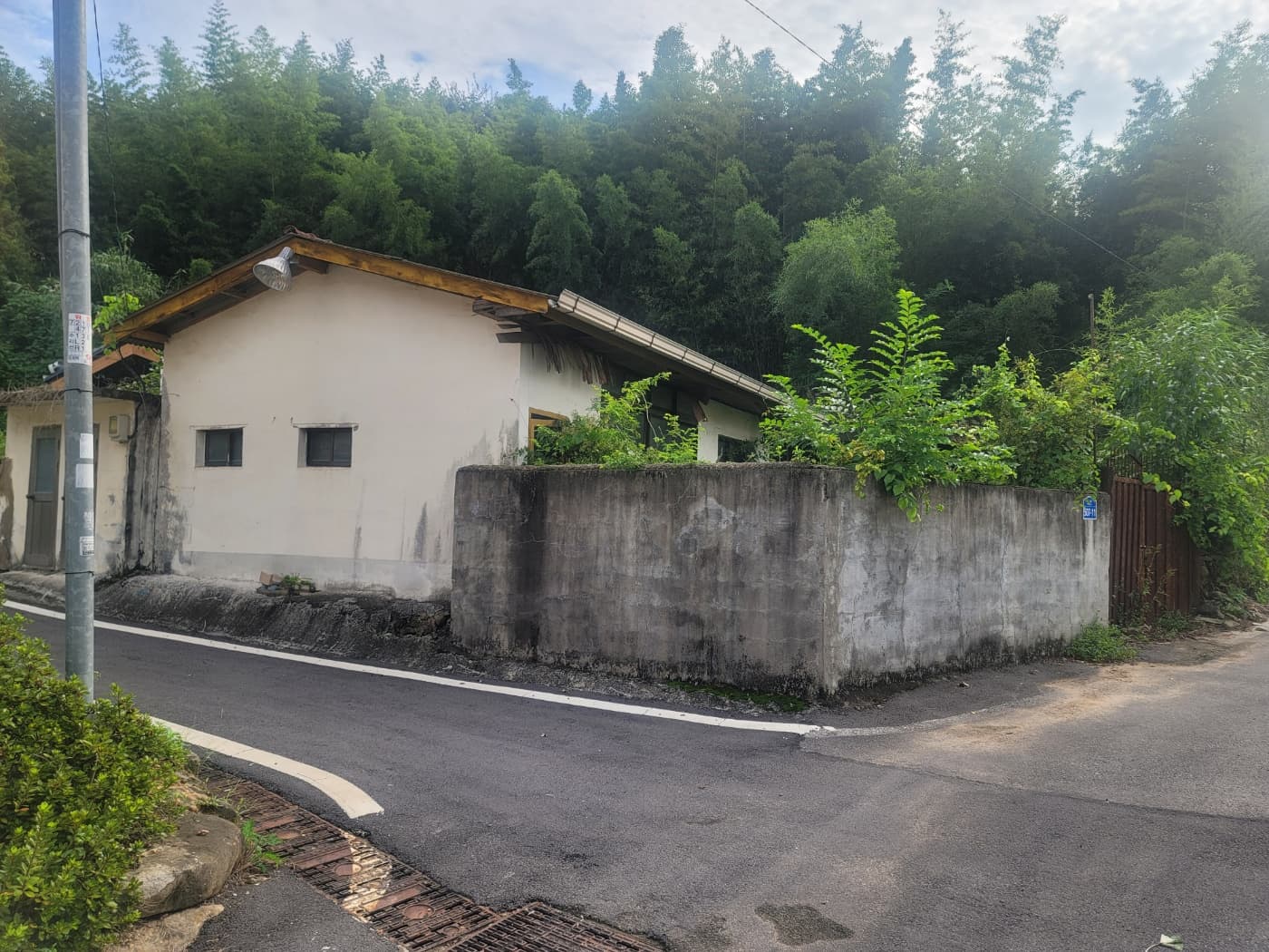 with Garden Country House in Damyang